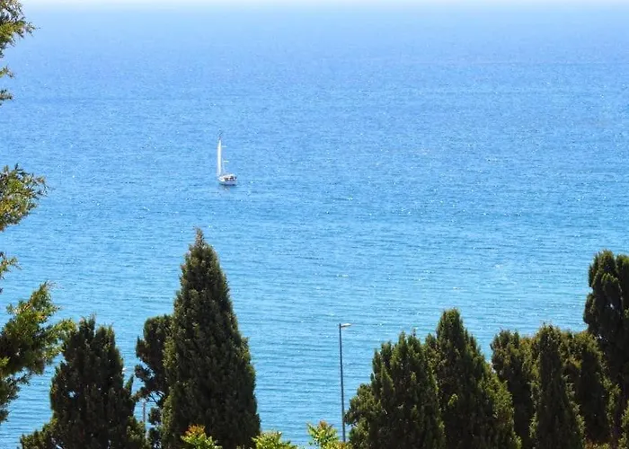 Boa Vista With Sea Views And Shared Pool Albufeira