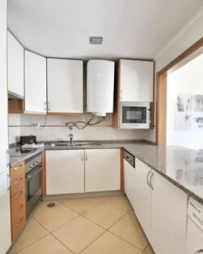 Lägenhet Boa Vista With Sea Views And Shared Pool