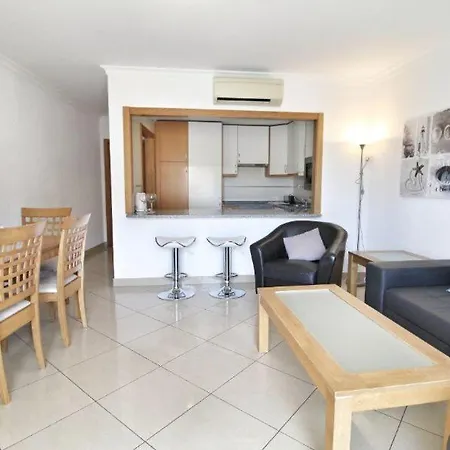 Boa Vista With Sea Views And Shared Pool * 알부페이라