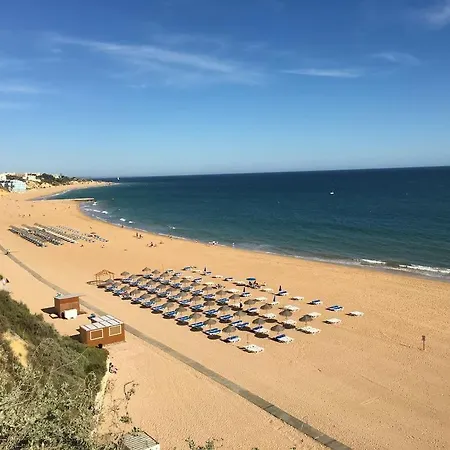 Boa Vista With Sea Views And Shared Pool