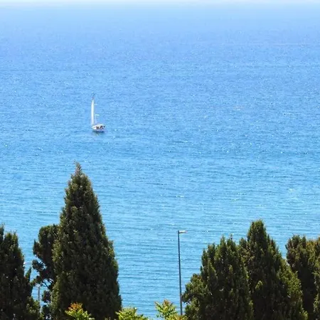 Boa Vista With Sea Views And Shared Pool Albufeira